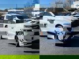 Used 2022 Chrysler Pacifica Touring-L image 2