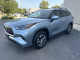 Used 2022 Toyota Highlander XLE image 4