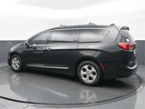 Used 2017 Chrysler Pacifica Touring-L Plus image 3