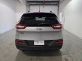 Used 2017 Jeep Cherokee Sport image 5
