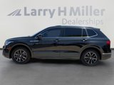 Used 2022 Volkswagen Tiguan SE image 2