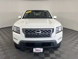 Used 2022 Nissan Frontier SV image 2