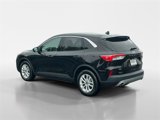 Used 2022 Ford Escape SE image 3