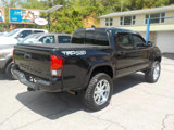 Used 2018 Toyota Tacoma TRD Sport image 6
