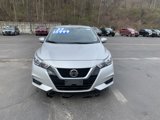 Used 2022 Nissan Versa SV image 2