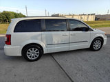 Used 2011 Chrysler Town & Country Touring-L image 5
