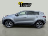 Used 2021 Kia Sportage LX image 2