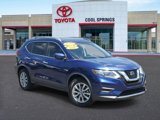 Used 2018 Nissan Rogue SV image 2