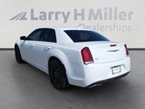 Used 2019 Chrysler 300 Touring w/ Sport Appearance Package image 4