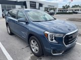 Used 2024 GMC Terrain SLE w/ Driver Convenience Package image 3
