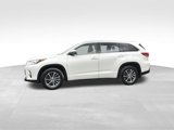Used 2017 Toyota Highlander XLE image 4