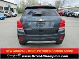 Used 2022 Chevrolet Trax LT w/ LT Convenience Package image 5