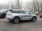 Used 2022 Lincoln Corsair AWD w/ Premium Package image 5