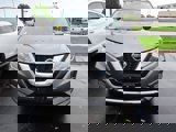 Used 2018 Nissan Rogue SV image 3