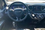 Used 2018 Chrysler Pacifica Touring-L Plus image 4