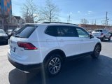 Used 2021 Volkswagen Tiguan SE w/ Panoramic Sunroof Package image 5