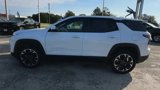 New 2025 Chevrolet Equinox LT w/ Safety and Technology Package image 3