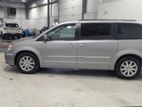 Used 2016 Chrysler Town & Country Touring w/ Driver Convenience Group image 6