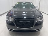 Used 2019 Chrysler 300 Touring w/ Chrome Appearance Package image 2