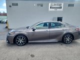 Used 2021 Toyota Camry SE image 2