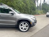 Used 2016 Volkswagen Tiguan SEL image 2