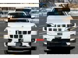 Used 2019 Jeep Cherokee Limited image 3