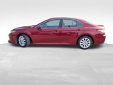 Used 2018 Toyota Camry LE image 3