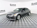 Used 2018 Toyota Camry XLE image 5
