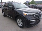 Used 2023 Ford Explorer XLT w/ Equipment Group 202A image 4