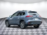Used 2022 Toyota Corolla Cross XLE image 3