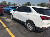 Used 2022 Chevrolet Equinox LT image 2