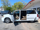 Used 2016 Chrysler Town & Country Touring-L w/ Driver Convenience Group image 5