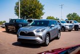 Used 2024 Toyota Highlander LE image 3