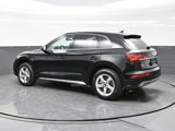 Used 2023 Audi Q5 2.0T Premium w/ Convenience Package image 4