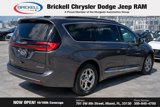 Used 2023 Chrysler Pacifica Limited image 5