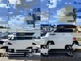Used 2014 INFINITI QX80 2WD w/ Deluxe Touring Package image 2