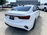 Certified 2022 Kia Forte LXS w/ LXS Technology Package image 4
