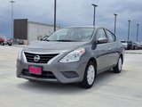 Used 2016 Nissan Versa SV image 2