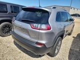 Used 2021 Jeep Cherokee Latitude Lux w/ Comfort/Convenience Group image 3