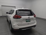 Used 2018 Nissan Rogue SV w/ Premium Package image 5