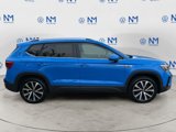Certified 2022 Volkswagen Taos SE w/ Panoramic Sunroof Package image 6