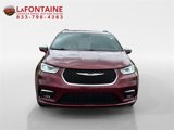 Used 2021 Chrysler Pacifica Pinnacle image 2