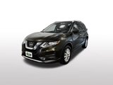 Used 2017 Nissan Rogue SV image 2