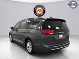 Used 2018 Chrysler Pacifica Touring-L image 4
