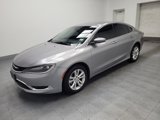 Used 2015 Chrysler 200 Limited image 2