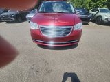 Used 2013 Chrysler Town & Country Touring-L w/ Premium Group image 2