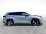 Used 2022 Toyota Highlander XLE image 4