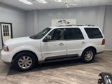 Used 2003 Lincoln Navigator 4WD image 2