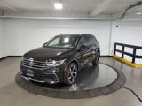 Used 2022 Volkswagen Tiguan SEL R-Line image 3
