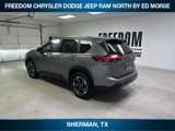 Used 2024 Nissan Rogue SV image 5